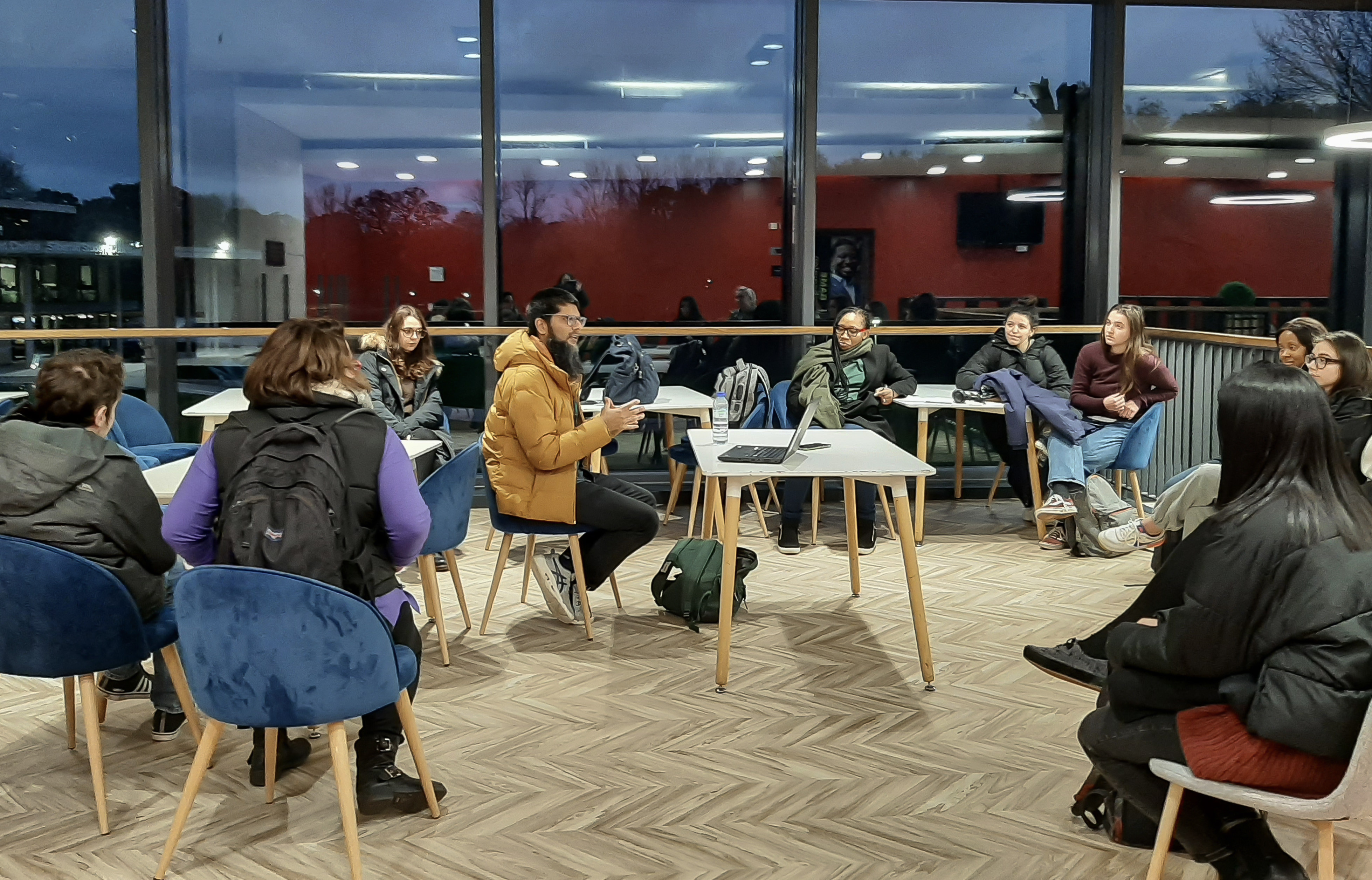 Iyuno Visits U.K. Universities to Educate Students