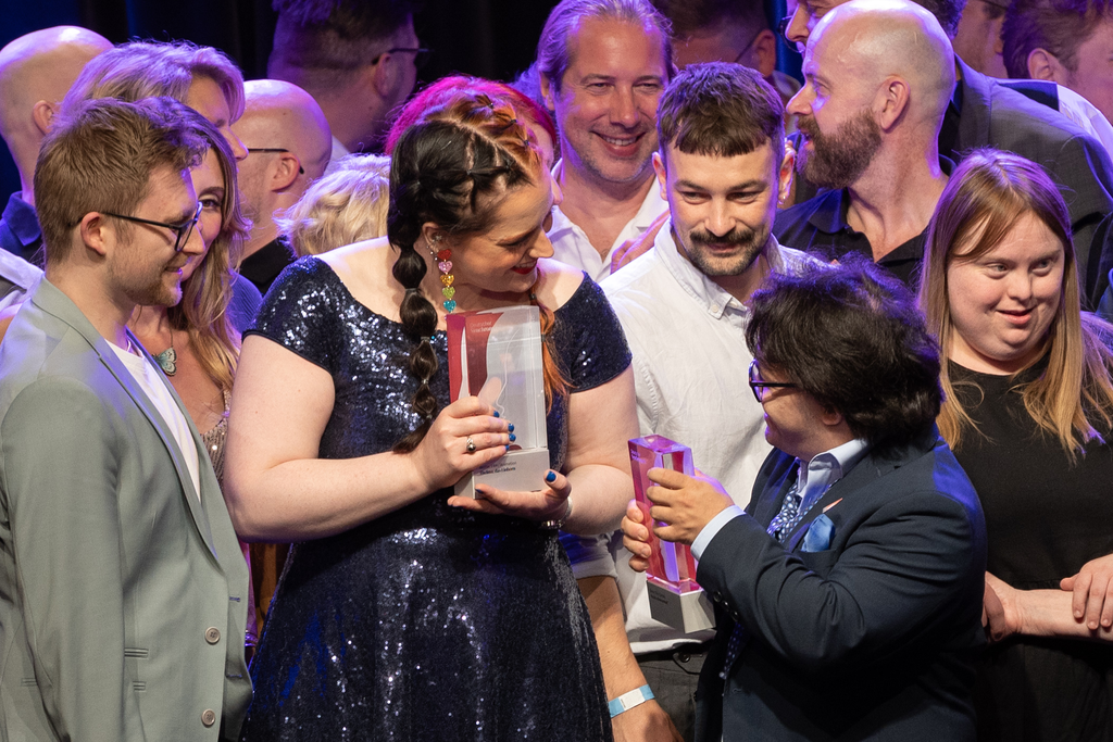 Magical Moment: Thelma the Unicorn Wins German Dubbing Award